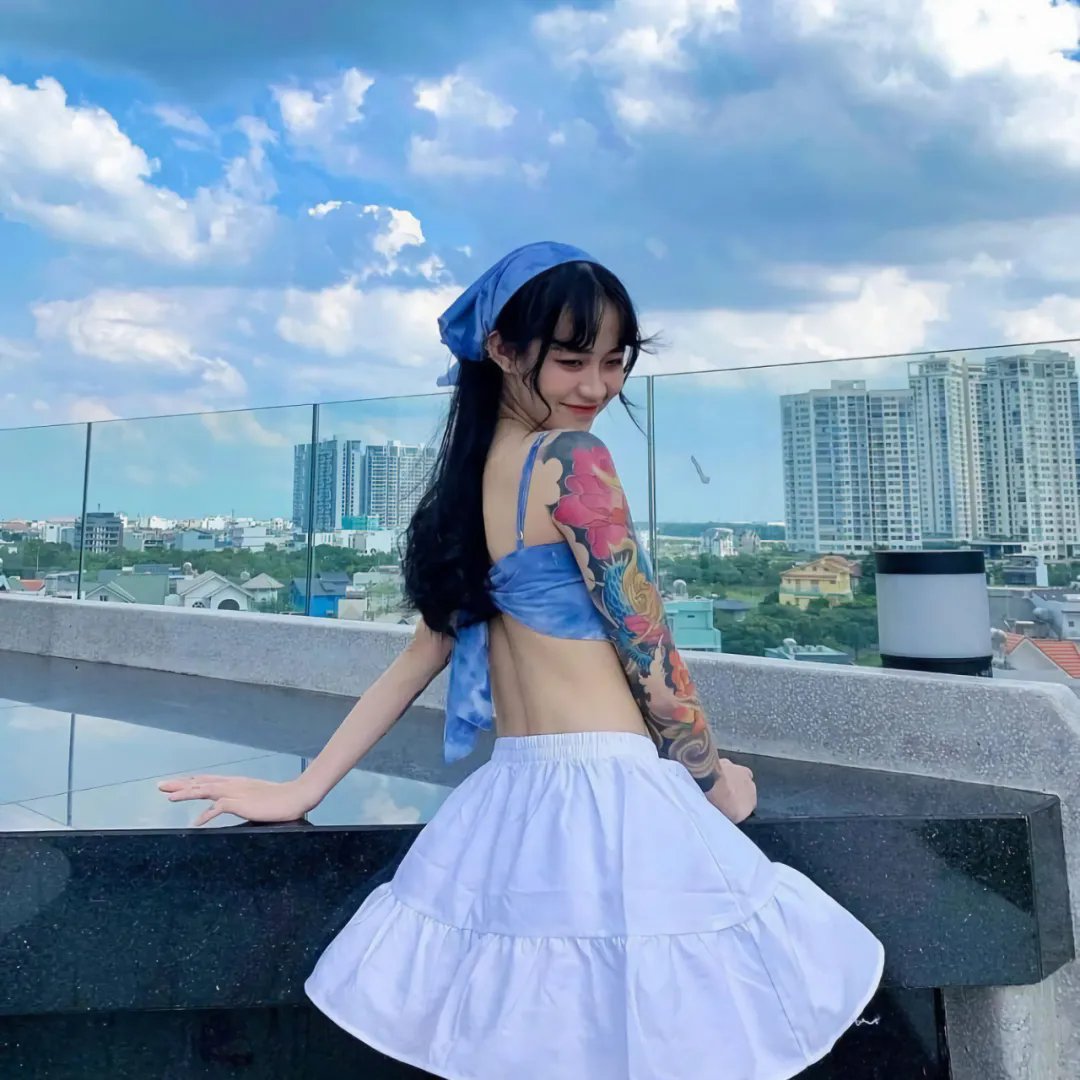 云端男女